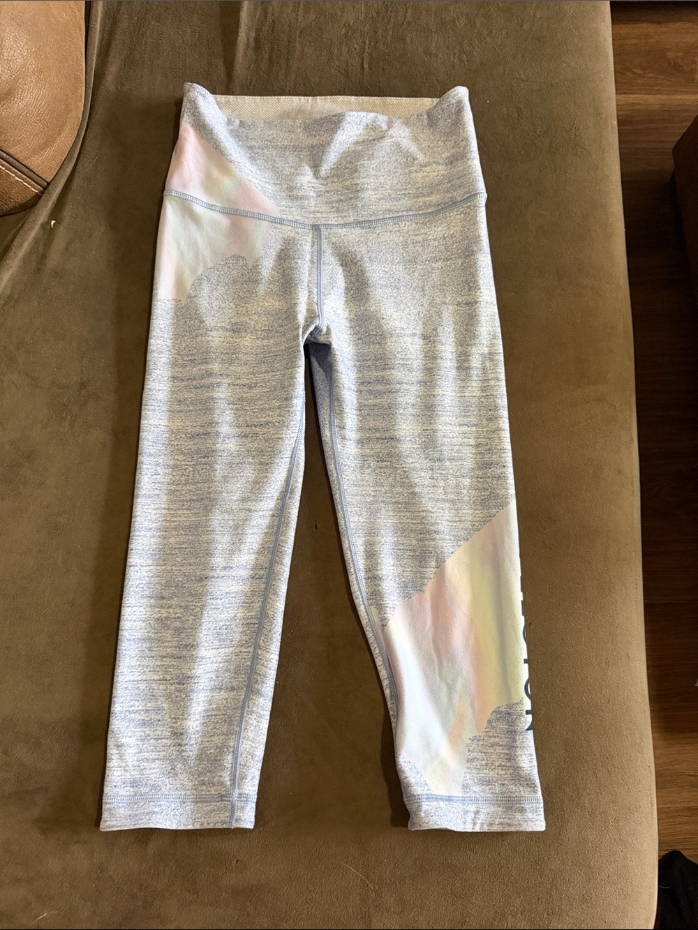 Peloton Kids Cropped Leggings in Light Heather Gray with Iridescent Panels